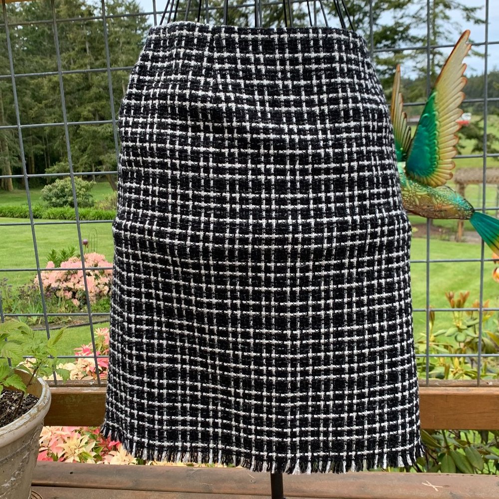 David Brooks Ladies sz 10 Black & WHite Plaid Wool Blend Woven Skirt